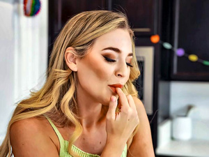 Her Boss' Cum Was Sweeter Than Cake!