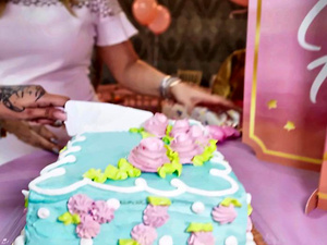 Bun In The Oven And Cake On Your Face