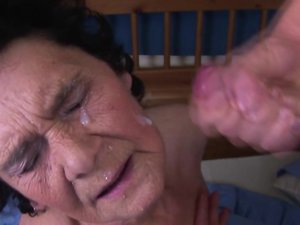 Granny loves the taste of cum