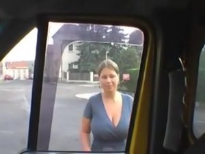 Big boobs in Car fucks&sucks